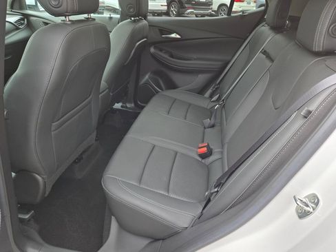 Used 2022 Buick Encore GX Essence w/ Experience Buick Package image 20