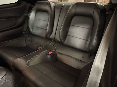 Used 2018 Ford Mustang GT Premium image 28