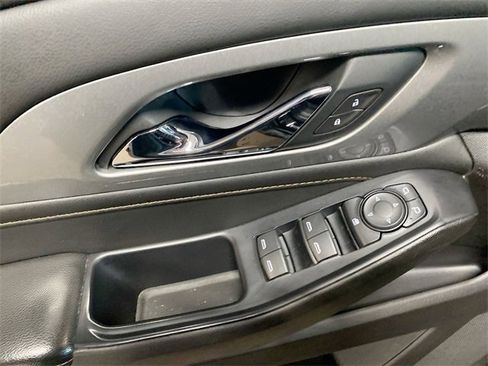 Certified 2021 Chevrolet Traverse LS image 42