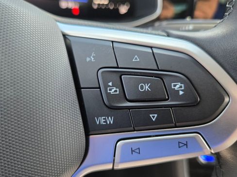 Certified 2025 Volkswagen Jetta SE image 23