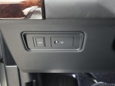 Used 2020 Land Rover Range Rover HSE image 26