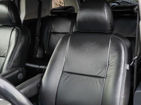 Used 2013 Toyota FJ Cruiser 4WD w/ Trail Teams Special Edition image 17