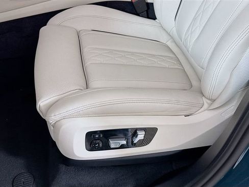 New 2026 BMW X5 xDrive40i w/ Climate Comfort Package image 20