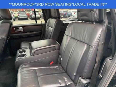 Used 2017 Lincoln Navigator Select image 18