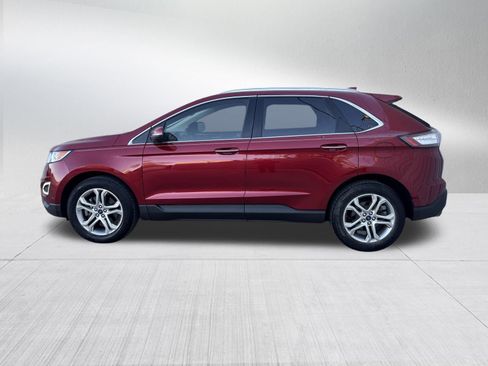 Used 2017 Ford Edge Titanium w/ Technology Package image 4