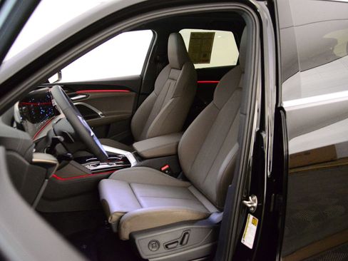 New 2025 Audi Q5 Premium Plus AWD/4WD image 4