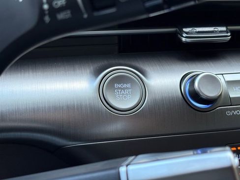 New 2026 Hyundai Kona SEL Premium image 9