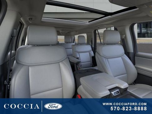 New 2026 Ford Expedition Max Active image 10