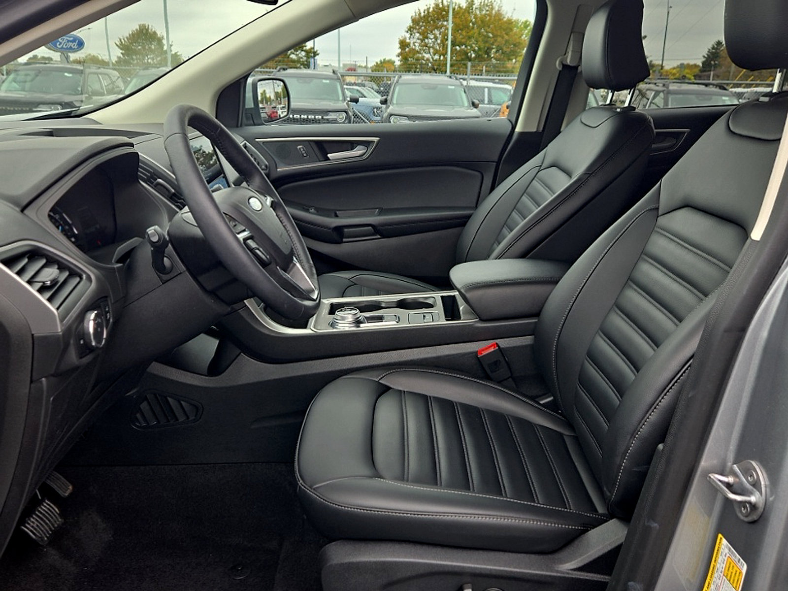 Used 2024 Ford Edge SEL w/ Convenience Package AWD/4WD image 11