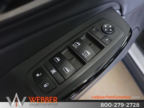 Used 2023 Jeep Cherokee Altitude Lux w/ Lux Elite Package AWD/4WD image 17