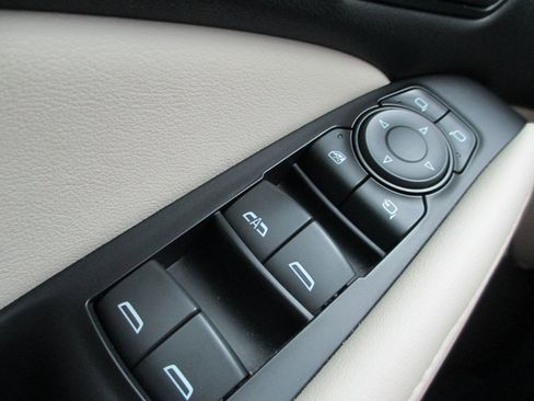 Certified 2023 Buick Enclave Avenir w/ Avenir Technology Package image 26