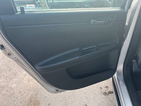 Used 2006 Chevrolet Impala LS FWD image 3