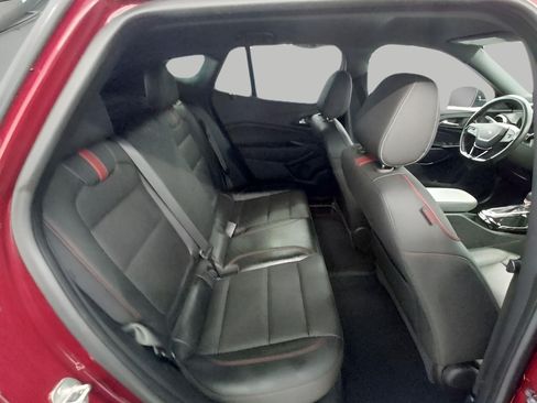 Used 2024 Chevrolet Trax RS FWD image 19