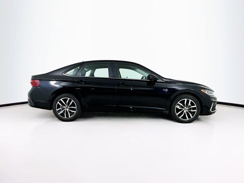 Used 2025 Volkswagen Jetta SE image 10