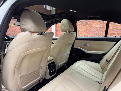 Used 2020 BMW 330i xDrive Sedan w/ Premium Package image 24