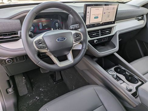 New 2026 Ford Explorer Active w/ Active Comfort Package image 10