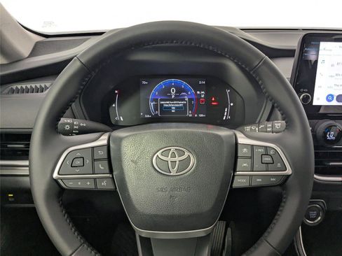 Used 2026 Toyota Grand Highlander XLE image 36