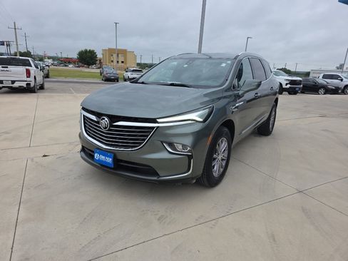 Used 2022 Buick Enclave Premium FWD image 3