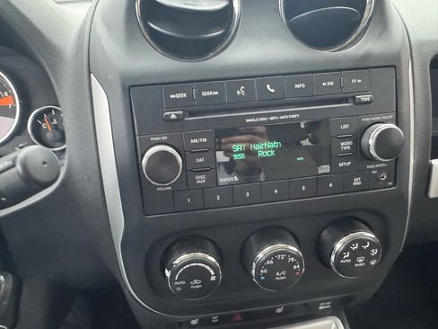 Used 2016 Jeep Compass High Altitude image 22