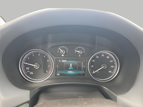 Used 2019 Buick Enclave Essence AWD/4WD image 20