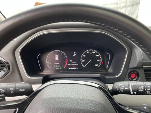 Used 2023 Honda Pilot Touring image 18