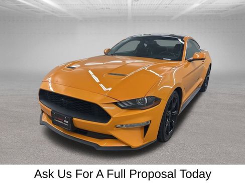 Used 2018 Ford Mustang Premium w/ Carbon Sport Interior Package RWD image 7