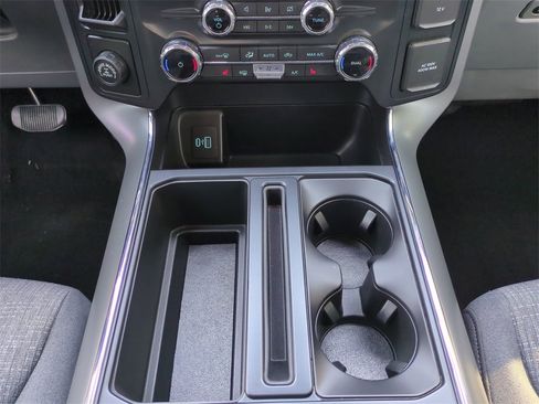 Certified 2022 Ford F150 XLT w/ Equipment Group 302A High image 18