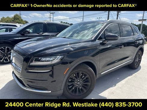 Used 2023 Lincoln Nautilus AWD w/ Premium Package image 2