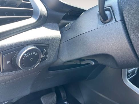 Used 2021 Ford EcoSport SE w/ SE Convenience Package image 23