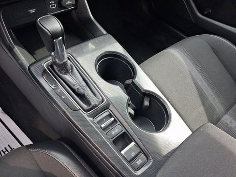 Used 2023 Honda Civic Sport image 14