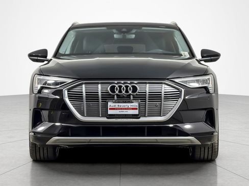 Used 2022 Audi e-tron Premium Plus w/ Premium Plus Package image 8