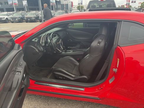 Used 2014 Chevrolet Camaro SS w/ RS Package RWD image 2