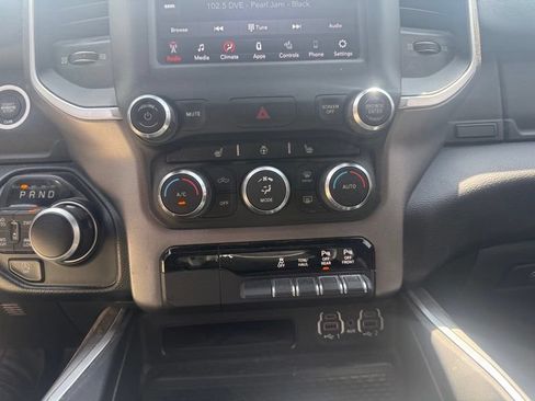 Used 2020 RAM 1500 Big Horn AWD/4WD image 11