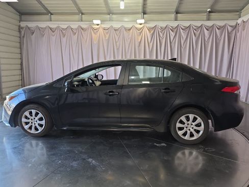 Used 2024 Toyota Corolla LE FWD image 6