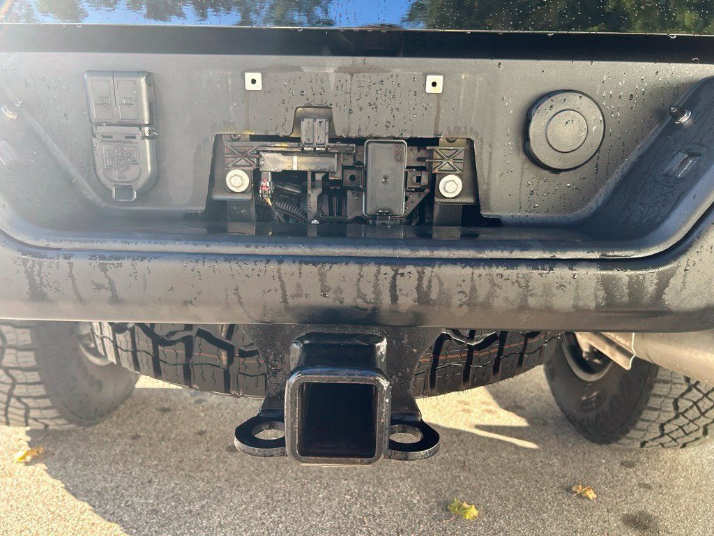 Used 2025 Chevrolet Silverado 2500 ZR2 w/ ZR2 Bison Edition AWD/4WD image 24