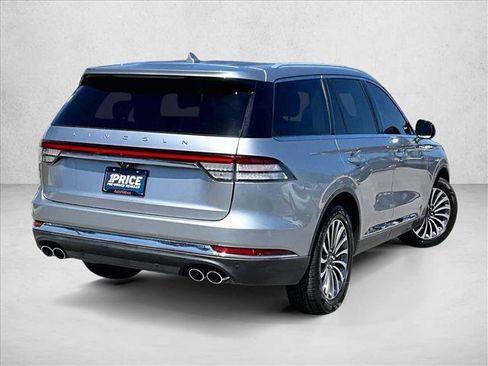 Used 2020 Lincoln Aviator Reserve w/ Elements Package Plus AWD/4WD image 2