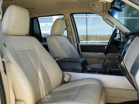Used 2017 Ford Expedition EL XLT w/ Equipment Group 202A image 42