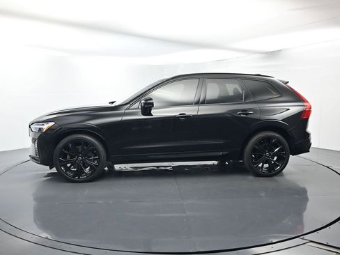 Used 2024 Volvo XC60 B5 Ultimate w/ Protection Package Premier AWD/4WD image 2