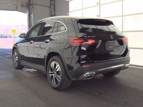Used 2025 Mercedes-Benz GLA 250 image 10