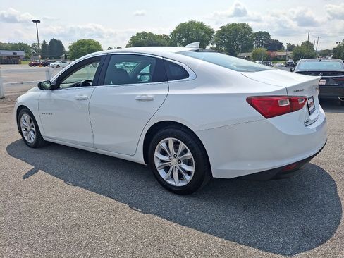 Used 2023 Chevrolet Malibu LT FWD image 4