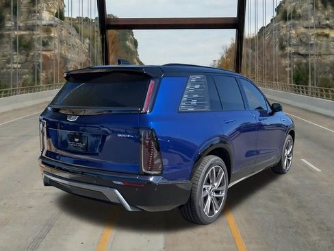 New 2026 Cadillac Vistiq Premium Luxury w/ LPO, Floor Liner Package AWD/4WD image 10