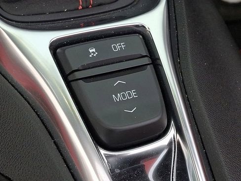 Certified 2022 Chevrolet Camaro SS image 25