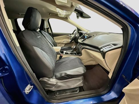 Used 2019 Ford Escape SEL AWD/4WD image 30