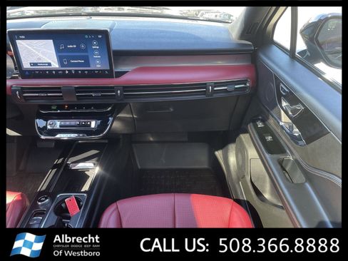 Used 2023 Lincoln Corsair Reserve w/ Equipment Group 201A image 23