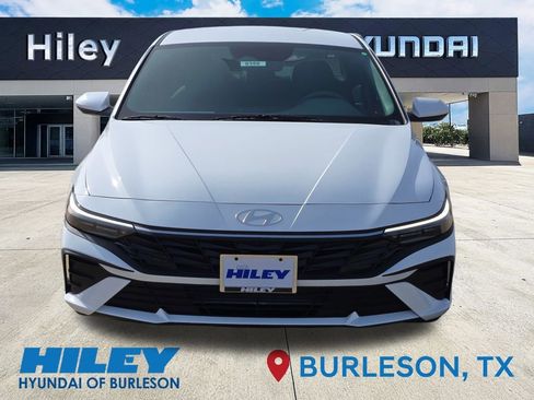 New 2026 Hyundai Elantra SE image 6