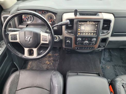Used 2015 RAM 2500 Laramie w/ Cold Weather Group image 8