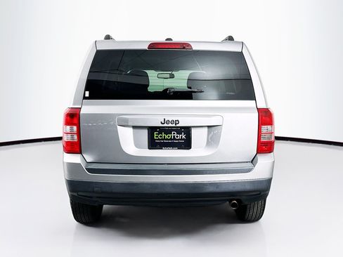 Used 2016 Jeep Patriot Sport w/ Power Value Group FWD image 9