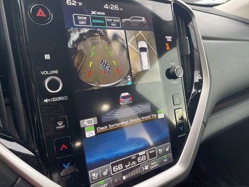 Used 2023 Subaru Ascent Touring image 8