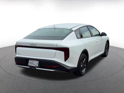 Used 2025 Kia K4 LXS image 14