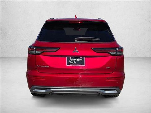 Used 2025 Mitsubishi Outlander SEL image 7